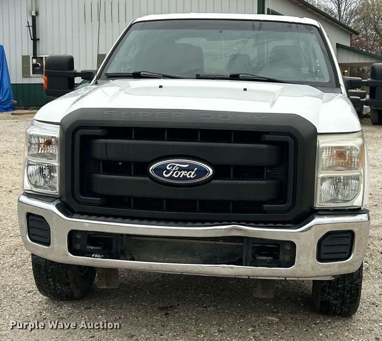 image for item EK2843 2011 Ford F350 Super Duty Crew Cab pickup truck