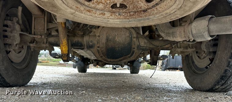 image for item EK2843 2011 Ford F350 Super Duty Crew Cab pickup truck