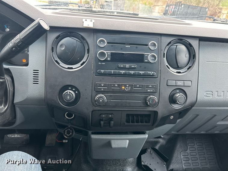 image for item EK2843 2011 Ford F350 Super Duty Crew Cab pickup truck