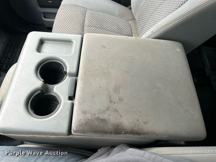 image for item EK2843 2011 Ford F350 Super Duty Crew Cab pickup truck