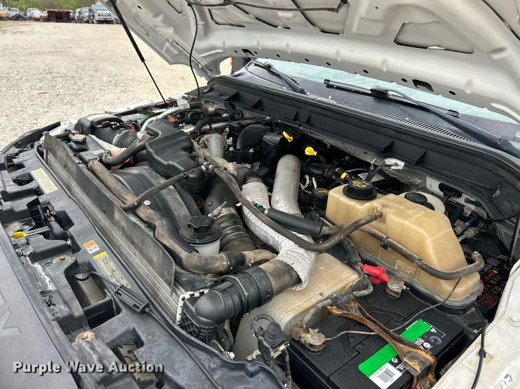 image for item EK2843 2011 Ford F350 Super Duty Crew Cab pickup truck