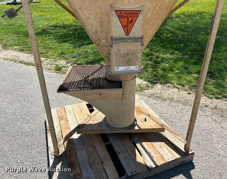 image for item EK2852 NBE Whirlwind feed mixer