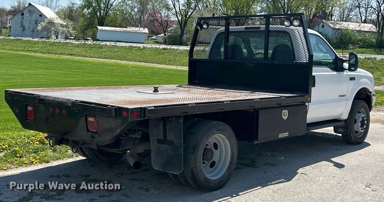 image for item EK2853 2003 Ford F550  Super Duty XL flatbed truck