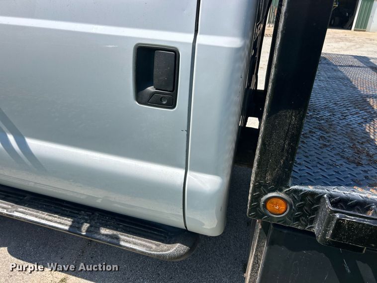 image for item EK2853 2003 Ford F550  Super Duty XL flatbed truck