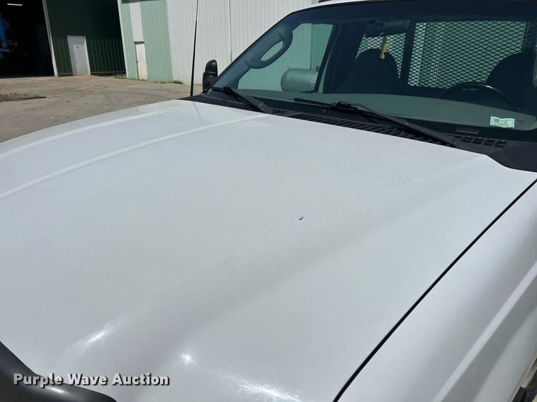 image for item EK2853 2003 Ford F550  Super Duty XL flatbed truck