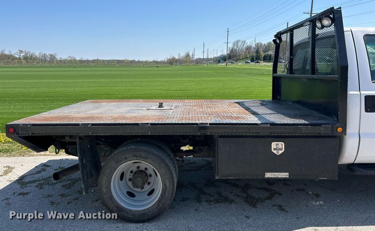 image for item EK2853 2003 Ford F550  Super Duty XL flatbed truck