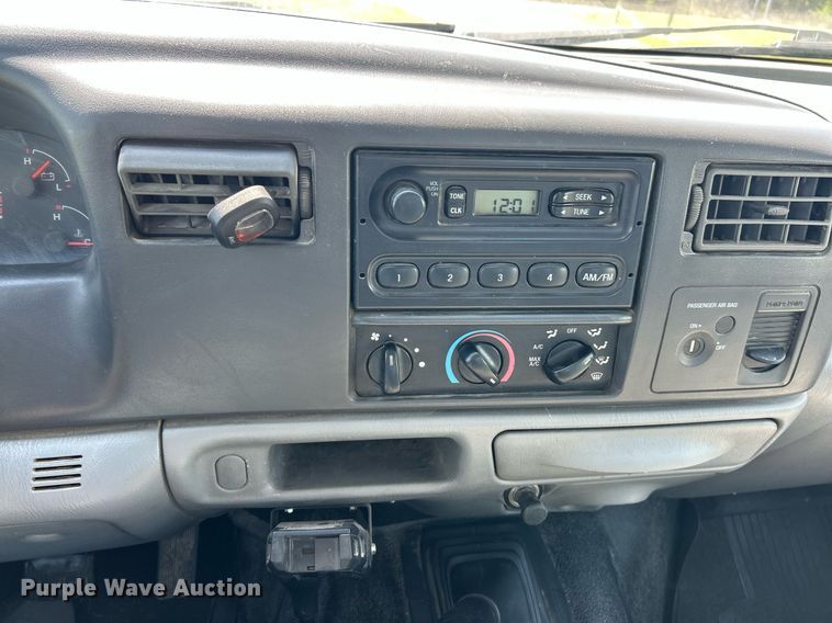 image for item EK2853 2003 Ford F550  Super Duty XL flatbed truck