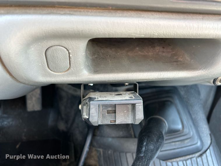 image for item EK2853 2003 Ford F550  Super Duty XL flatbed truck