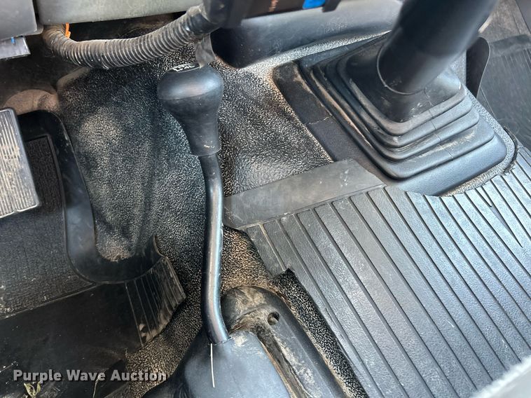 image for item EK2853 2003 Ford F550  Super Duty XL flatbed truck