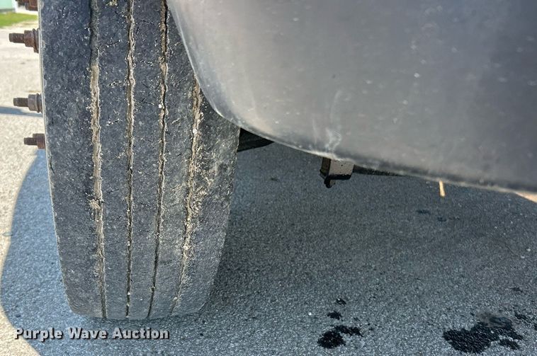 image for item EK2853 2003 Ford F550  Super Duty XL flatbed truck