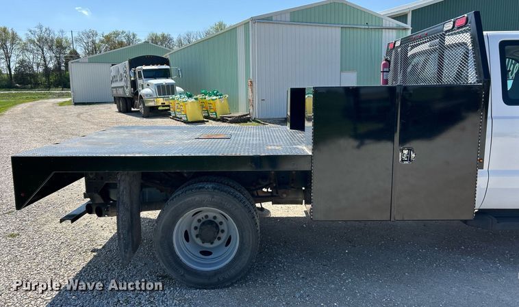 image for item EK2854 2008 Ford F550 Super Duty XL Ext. Cab flatbed truck