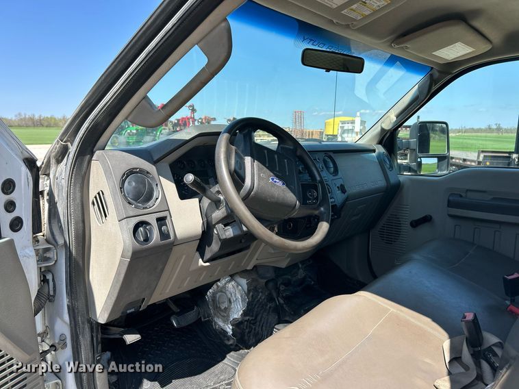 image for item EK2854 2008 Ford F550 Super Duty XL Ext. Cab flatbed truck