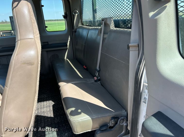 image for item EK2854 2008 Ford F550 Super Duty XL Ext. Cab flatbed truck