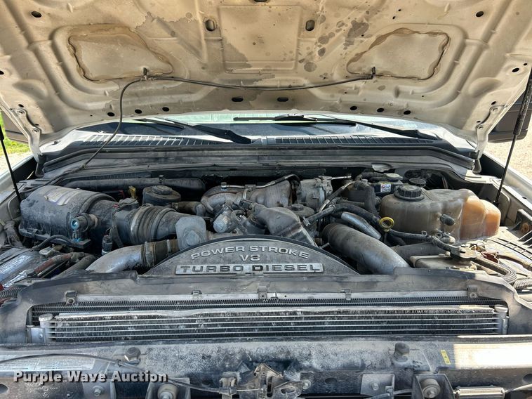 image for item EK2854 2008 Ford F550 Super Duty XL Ext. Cab flatbed truck