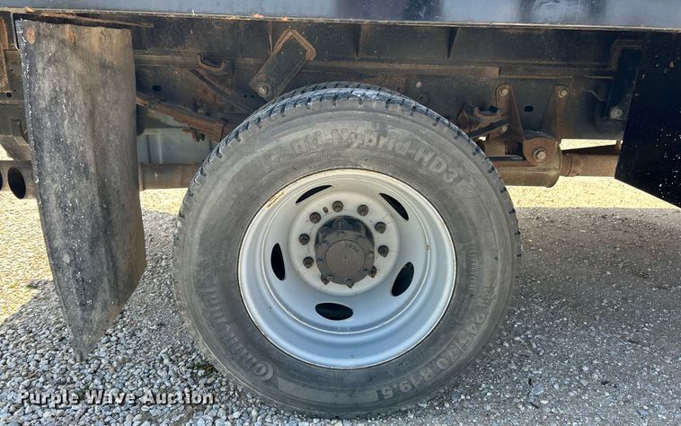 image for item EK2854 2008 Ford F550 Super Duty XL Ext. Cab flatbed truck