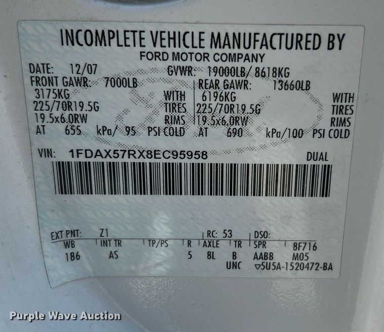 image for item EK2854 2008 Ford F550 Super Duty XL Ext. Cab flatbed truck