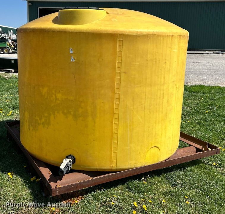 image for item EK2858 Poly tank