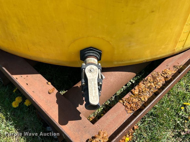 image for item EK2858 Poly tank