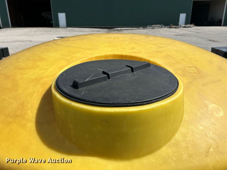 image for item EK2858 Poly tank