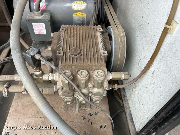 image for item EK2884 KWI Kleen HBN4830E pressure washer