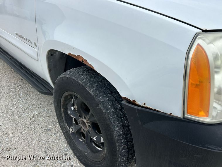 image for item EK2890 2007 GMC Yukon SUV