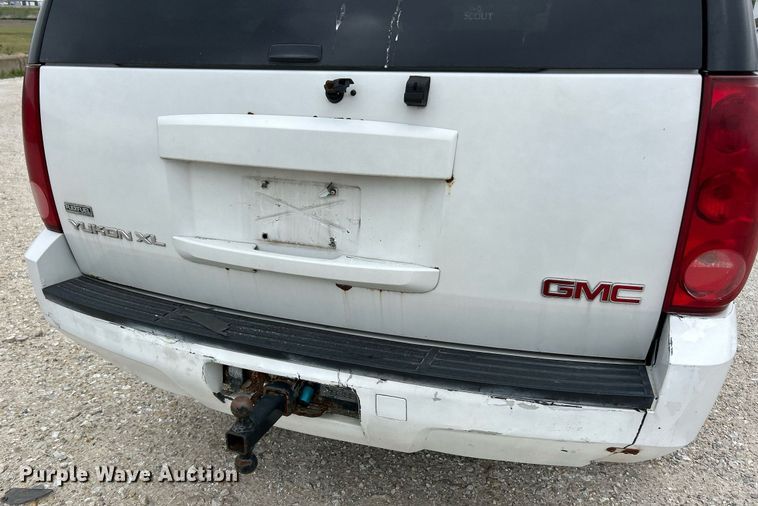 image for item EK2890 2007 GMC Yukon SUV