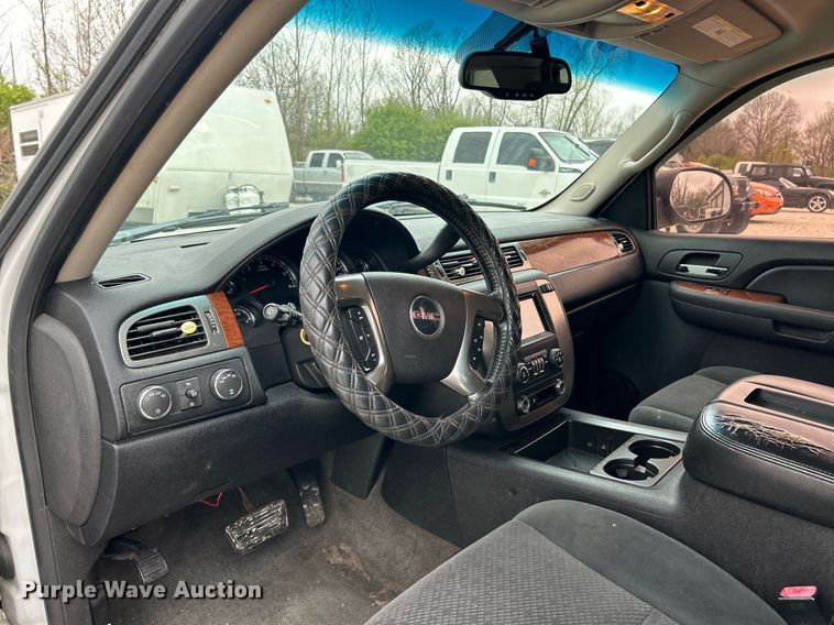 image for item EK2890 2007 GMC Yukon SUV