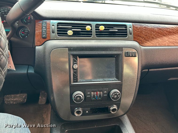 image for item EK2890 2007 GMC Yukon SUV