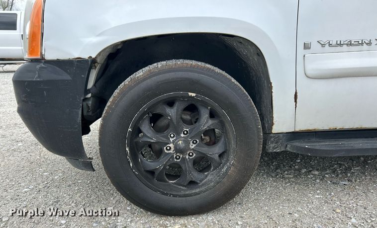 image for item EK2890 2007 GMC Yukon SUV