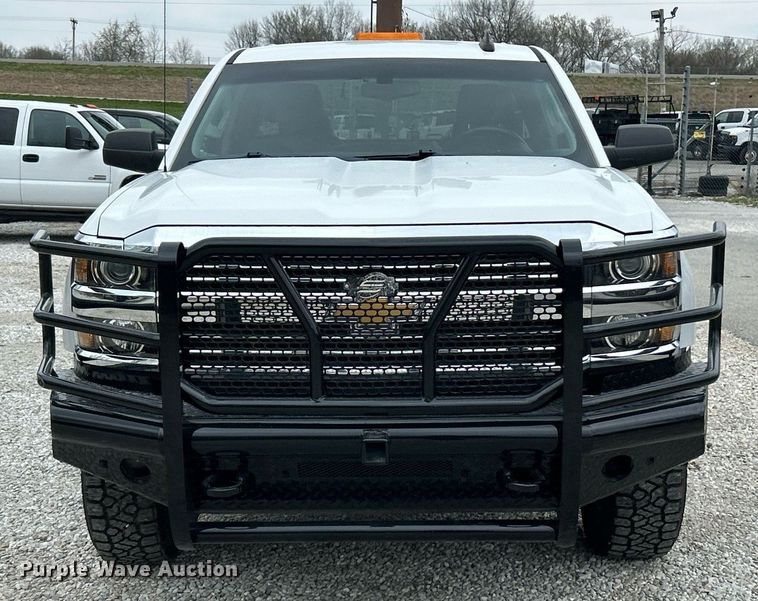 image for item EK2896 2018 Chevrolet Silverado 2500HD Double Cab pickup truck