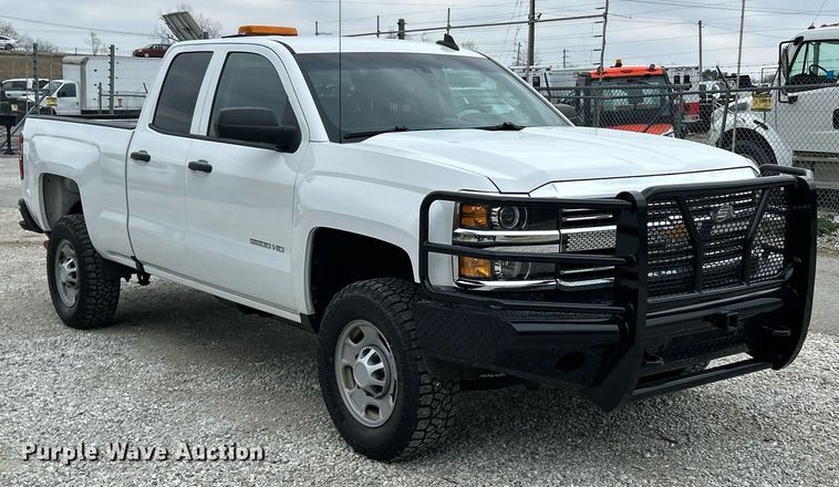 image for item EK2896 2018 Chevrolet Silverado 2500HD Double Cab pickup truck