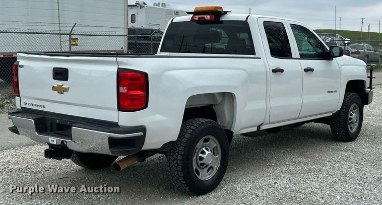 image for item EK2896 2018 Chevrolet Silverado 2500HD Double Cab pickup truck