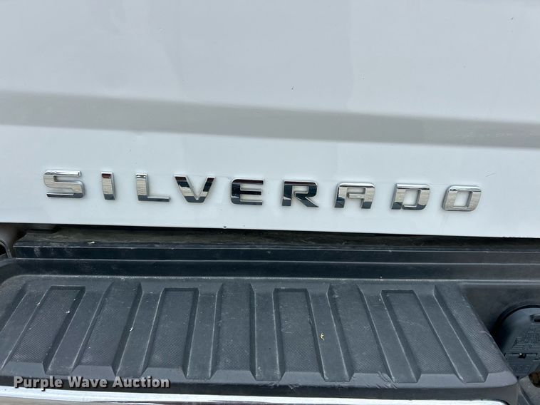 image for item EK2896 2018 Chevrolet Silverado 2500HD Double Cab pickup truck