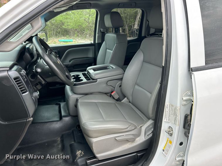 image for item EK2896 2018 Chevrolet Silverado 2500HD Double Cab pickup truck