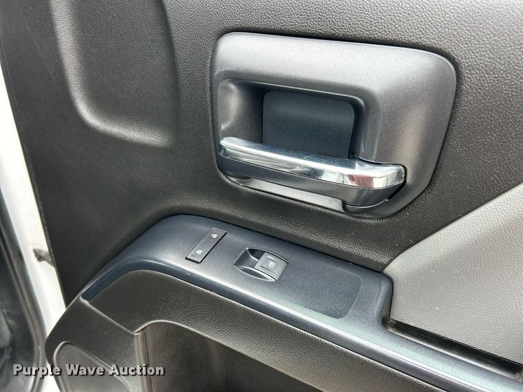 image for item EK2896 2018 Chevrolet Silverado 2500HD Double Cab pickup truck