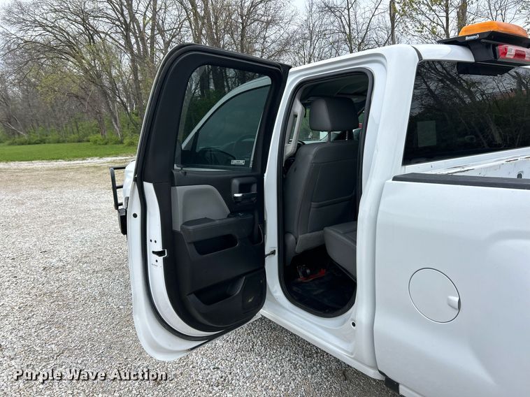 image for item EK2896 2018 Chevrolet Silverado 2500HD Double Cab pickup truck