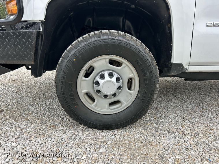 image for item EK2896 2018 Chevrolet Silverado 2500HD Double Cab pickup truck