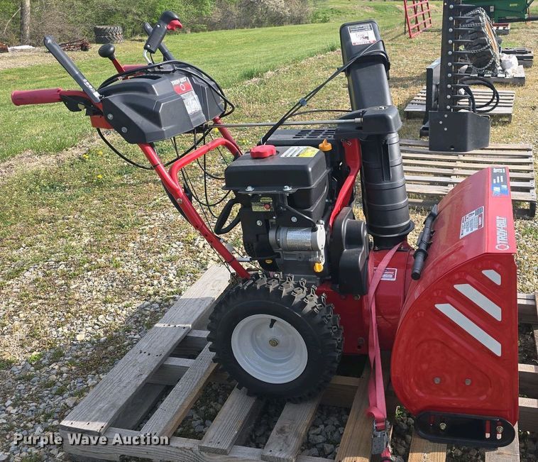 image for item EK5154 Troy-Bilt Storm 2840 snow blower