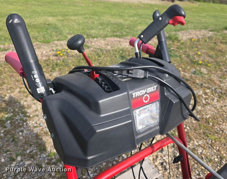 image for item EK5154 Troy-Bilt Storm 2840 snow blower