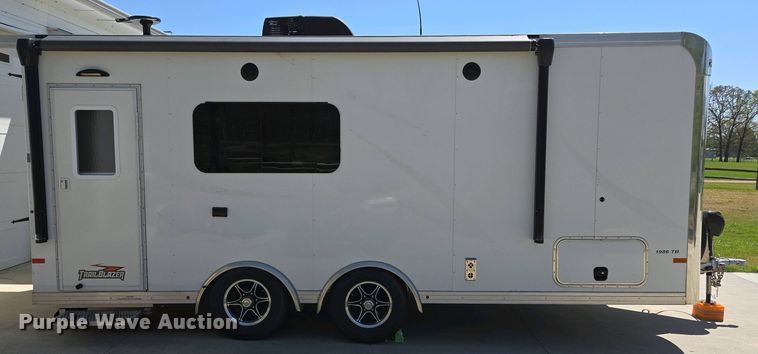 image for item EL1992 2022 Sundowner 1986TB toy hauler camper