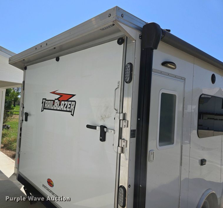 image for item EL1992 2022 Sundowner 1986TB toy hauler camper