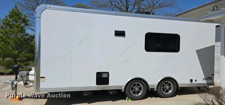 image for item EL1992 2022 Sundowner 1986TB toy hauler camper