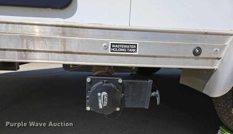 image for item EL1992 2022 Sundowner 1986TB toy hauler camper