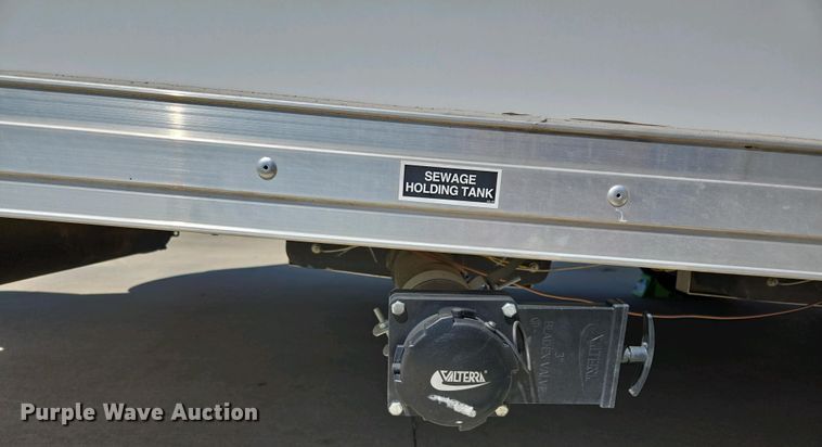 image for item EL1992 2022 Sundowner 1986TB toy hauler camper