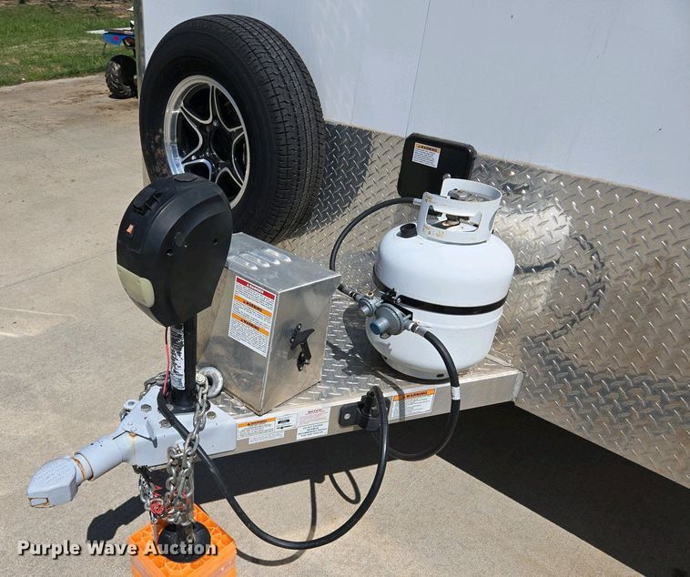 image for item EL1992 2022 Sundowner 1986TB toy hauler camper