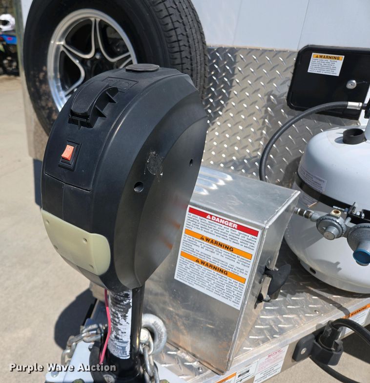 image for item EL1992 2022 Sundowner 1986TB toy hauler camper