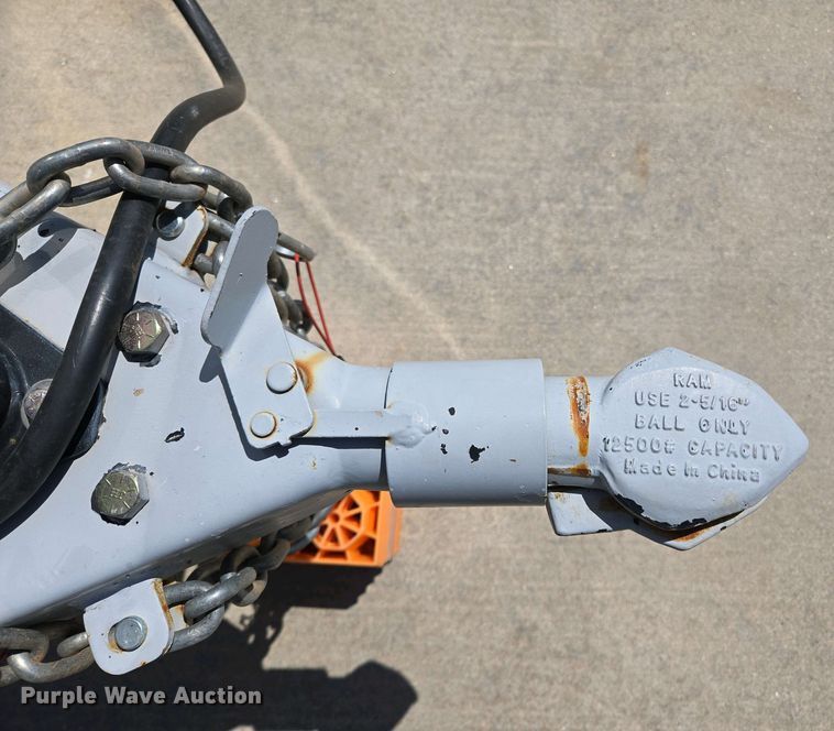 image for item EL1992 2022 Sundowner 1986TB toy hauler camper