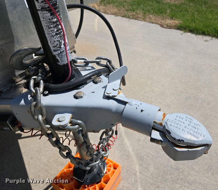 image for item EL1992 2022 Sundowner 1986TB toy hauler camper