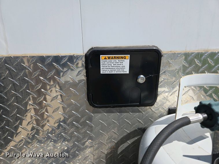 image for item EL1992 2022 Sundowner 1986TB toy hauler camper