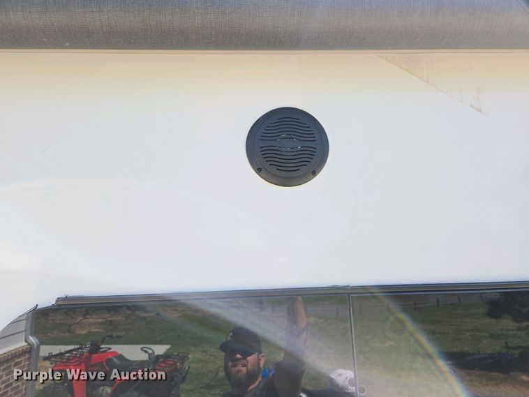 image for item EL1992 2022 Sundowner 1986TB toy hauler camper